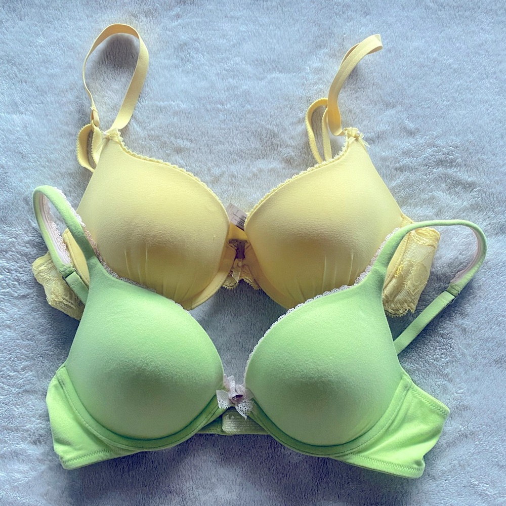 2 x Victoria’s Secret Sexy Bras!